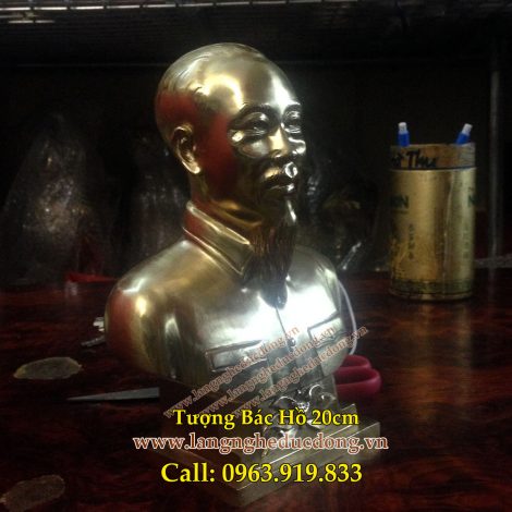 langngheducdong.vn - Tượng Bác Hồ bằng đồng, tượng chân dung bán thân, tượng cao 30cm