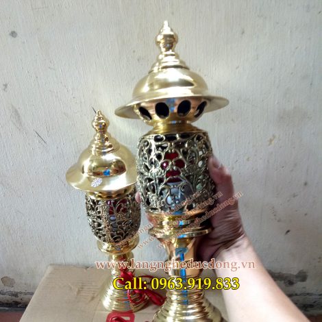 langngheducdong.vn - đèn thờ, đèn đồng, đèn bằng đồng vàng, đôi đèn vàng bóng