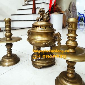 thân đỉnh - nắp - đế Đúc thủ công 3 khuôn truyền thống khuôn đất, chân nến tháo rời được các bộ phận, ren xoáy chắc chắn.