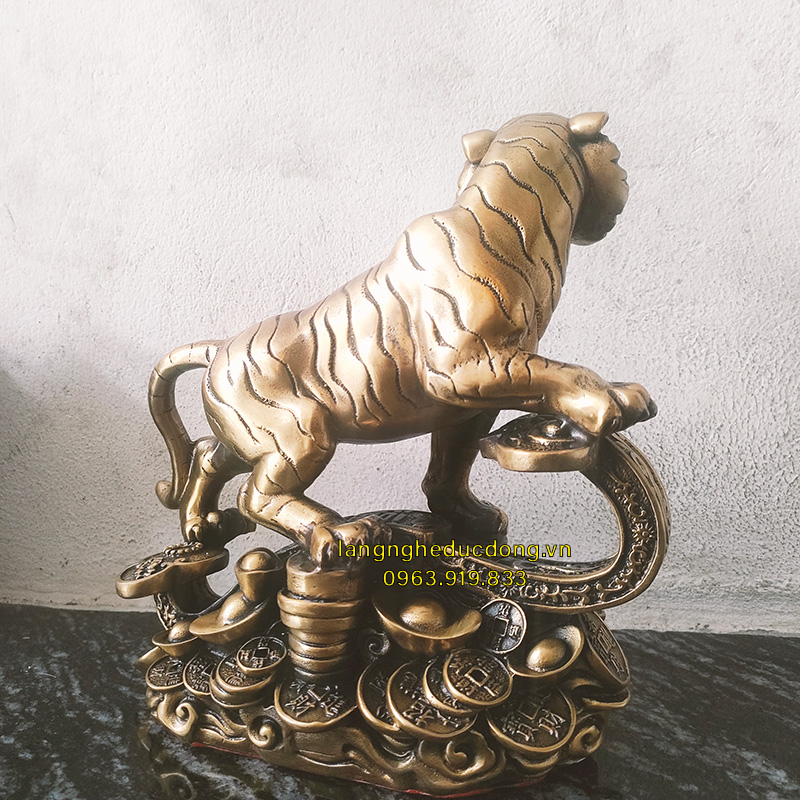 MÃNH HỔ TRẤN TRẠCH – VẠN SỰ NHƯ Ý: ĐẲNG CẤP PHONG THỦY CHO NGƯỜI DẪN ĐẦU – MẪU TƯỢNG CAO 21CM