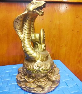 rắn đồng, rắn bằng đồng, tượng rắn bằng đồng, tượng rắn đồng vàng